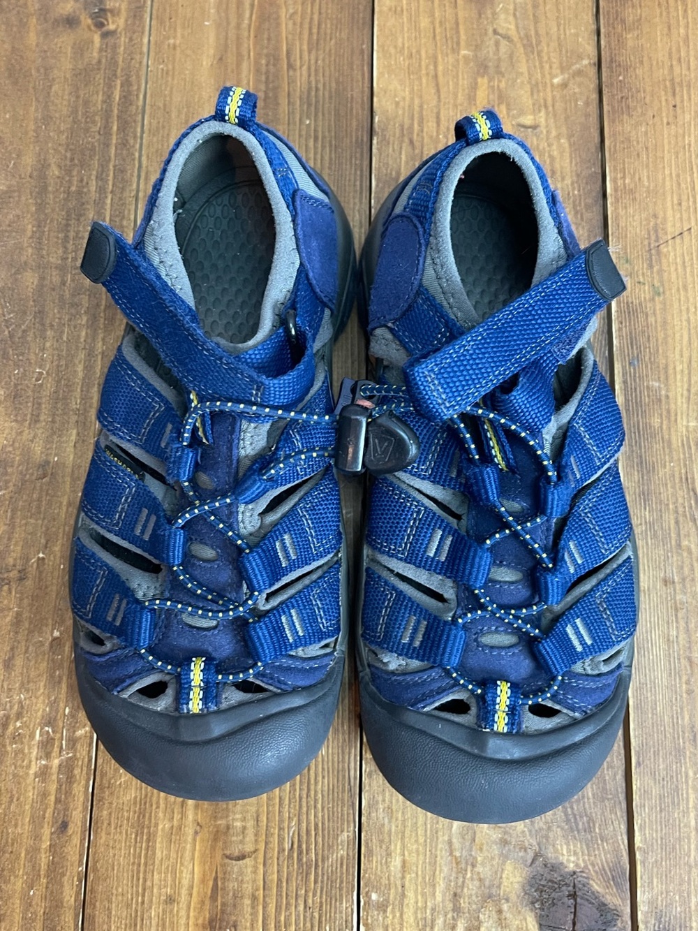 Keen size 1 kids navy blue Newport h2 water hiking sandals